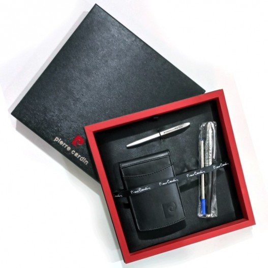 COFFRET DE PRESTIGE PIERRE CARDIN - I115PC2106